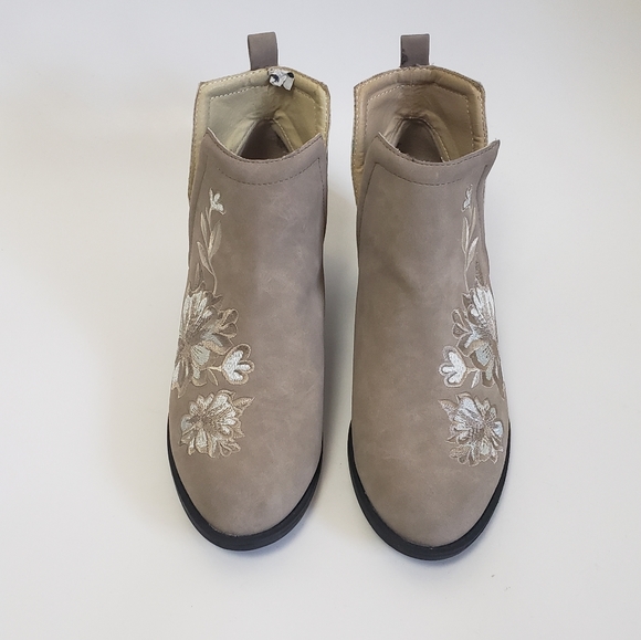 JBU BY JAMBU PARKER Beige Embroidered Booties 8 - Picture 4 of 8